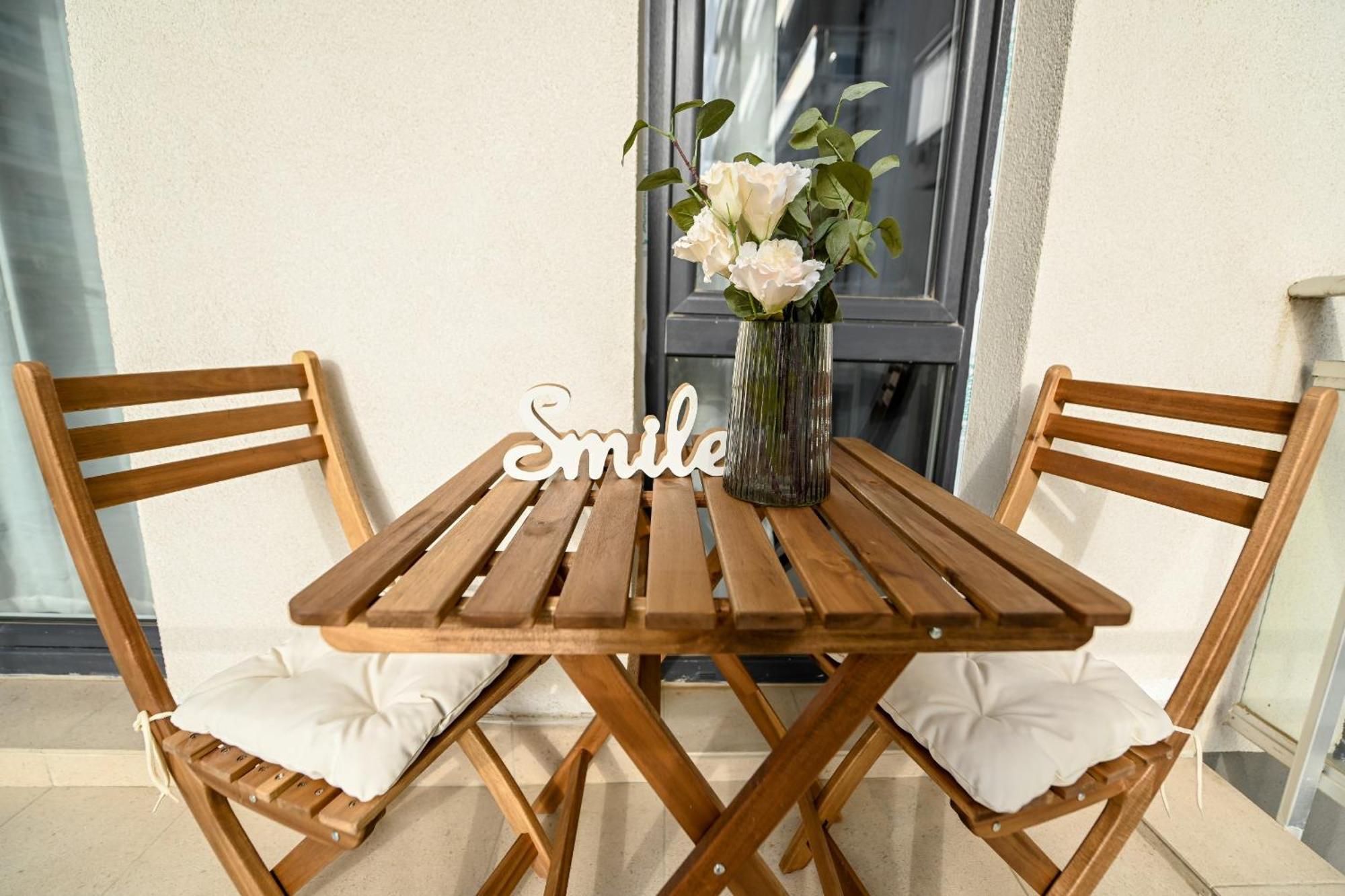 Perfect Stay: Urban Heaven In Aviatiei Business Area Bucarest Camera foto