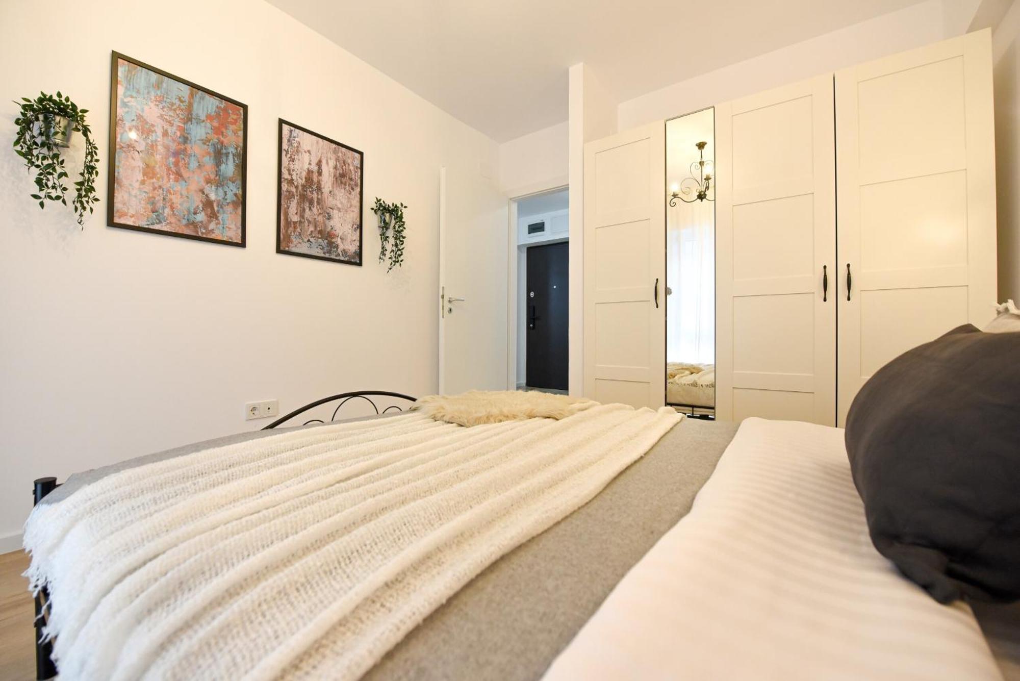 Perfect Stay: Urban Heaven In Aviatiei Business Area Bucarest Camera foto