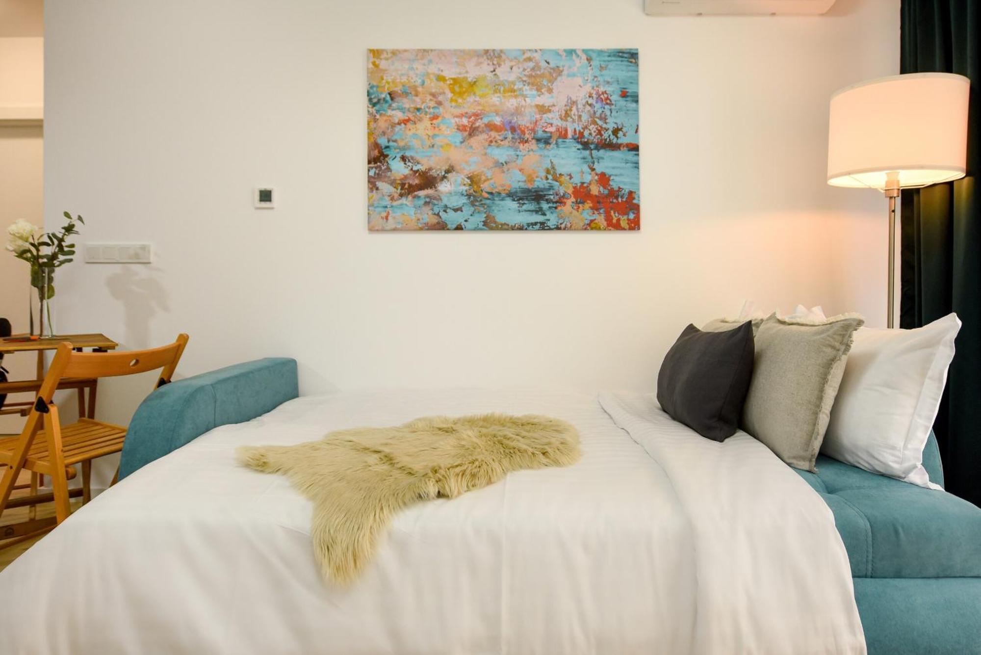 Perfect Stay: Urban Heaven In Aviatiei Business Area Bucarest Camera foto